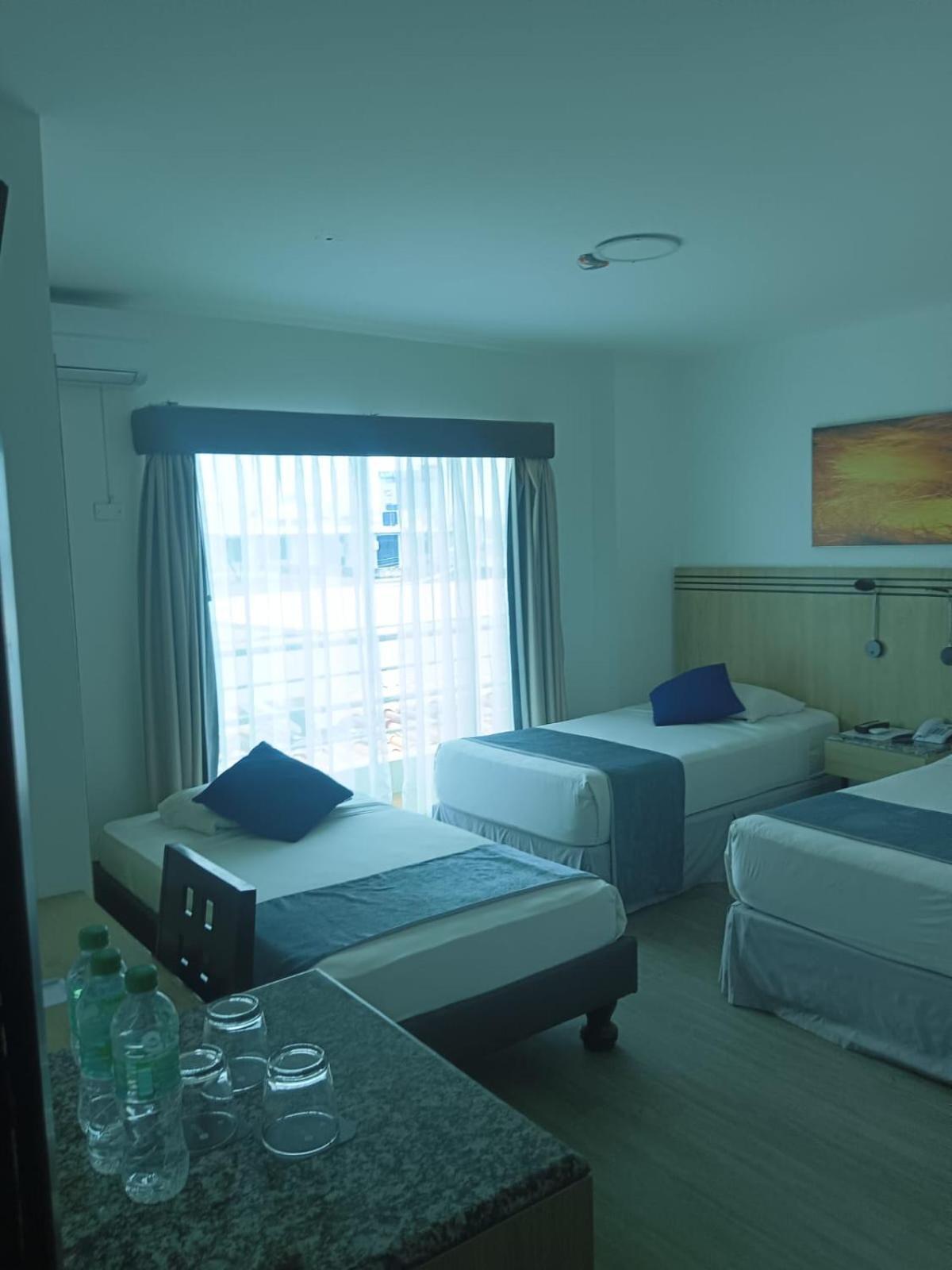 Hotel Mar Azul มันตา ภายนอก รูปภาพ